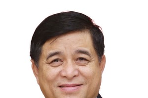Bộ trưởng Bộ Kế hoạch và Ðầu tư Nguyễn Chí Dũng