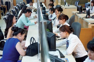 Ngân hàng là một trong những ngành có yêu cầu chất lượng làm việc cao.