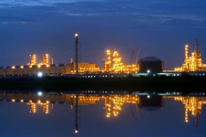 GDP Việt Nam có thể tăng 6,7% nếu giá dầu duy trì ở mức 43 USD/thùng