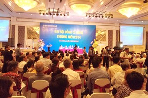 Dù chưa bằng lòng, cổ đông Sacombank vẫn thông qua sáp nhập với Phương Nam