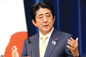 Bất kỳ bình luận sai lầm nào của Thủ tướng hay các thành viên nội các lúc này có thể làm chệch hướng tất cả