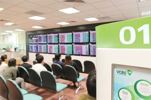 Tháng 11/2014, VCBS đã phát hành thành công 200 tỷ đồng trái phiếu - Ảnh: Hoài Nam