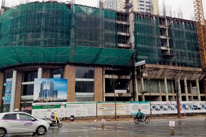 Mở bán đợt 1 chỉ với 38 căn, nhưng sau 2 tháng mở bán, Dự án căn hộ cao cấp  SunSquare Tower Lê Đức Thọ vẫn còn ế 15 căn cho thấy việc bán căn hộ cao cấp hiện rất khó khăn