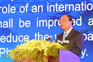 Thủ tướng Nguyễn Xuân Phúc phát biểu tại lễ khởi công. Ảnh: VGP/Quang Hiếu