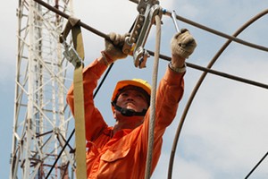 Giá bán lẻ điện sẽ không tăng vì tiền hiếu, hỷ, nghỉ mát trong ngành này.