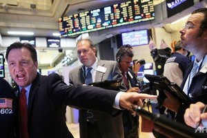 Biên bản cuộc họp tháng 4 của Fed gây bất ngờ cho giới đầu tư (Ảnh minh họa: AFP)