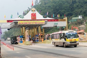 Trạm thu phí Quốc lộ 6 Xuân Mai - Hòa Bình hoàn vốn cho Dự án đặt tại thị trấn Lương Sơn từ khi đi vào hoạt động ngày 20/10/2015 đã nhiều lần bị người dân phản đối vì mức thu phí quá cao.