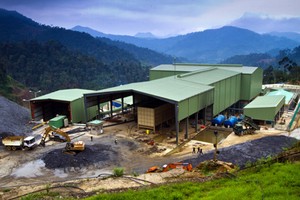 Nhà máy vàng Phước Sơn giảm lãi đột ngột dù giá vàng thế giới năm 2012 vẫn ở mức cao.