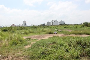 Dự án Khu nhà ở cán bộ, giảng viên Đại học Quốc gia TP.HCM: 15 năm hoang phế, sai phạm giăng đầy