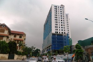 Tòa nhà số 8B phố Lê Trực 