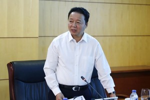 Bộ trưởng Bộ Tài nguyên và Môi trường Trần Hồng Hà (Ảnh: Bộ TNMT)