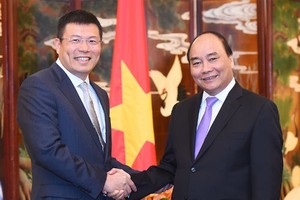 Thủ tướng tiếp lãnh đạo các tập đoàn, doanh nghiệp lớn của Hồng Kông trong khuôn khổ chuyến thăm Khu hành chính đặc biệt Hồng Kông, ngày 14/9. Ảnh: VGP