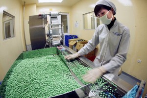 Sản xuất dược phẩm ở Traphaco
