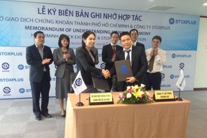 HOSE và StoxPlus hợp tác khảo sát doanh nghiệp niêm yết về nới room 