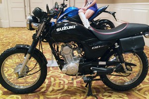 Chiếc Suzuki GD110 độ với phụ kiện của Thái Lan.