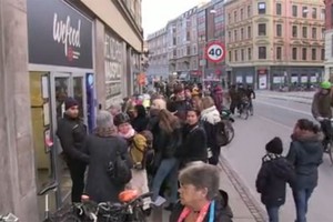 Siêu thị chuyên bán thực phẩm hết hạn