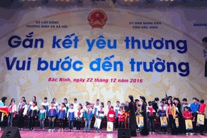 Doanh nghiệp đóng góp 90 tỷ đồng cho quỹ “Gắn kết yêu thương - vui bước đến trường”