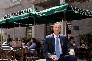 Howard Schultz có xuất thân nghèo khó. Ảnh: Rare Delights