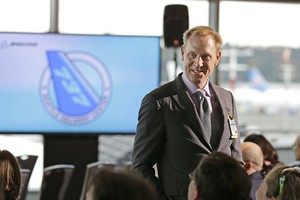 Phó chủ tịch cấp cao Boeing Patrick Shanahan trong một buổi ra mắt sản phẩm. Ảnh:Sputnik.