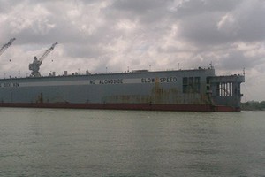 Vinalines rao bán rẻ công ty trông ụ nổi 83M