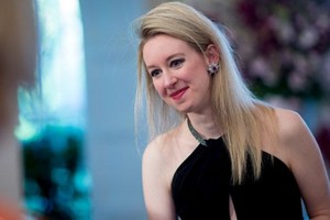 Elizabeth Holmes từng là nữ tỷ phú tự thân trẻ nhất thế giới. Ảnh:Makers