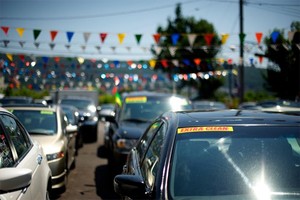 Xe mới tăng giá, người Mỹ chuyển sang xe cũ