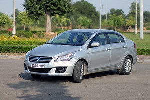 Suzuki Ciaz giá 488 triệu, giảm tới 92 triệu.
