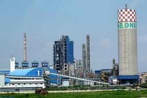 Nhà máy Đạm Ninh Bình - thành viên của Vinachem đang gánh khoản nợ hơn 1.700 tỷ đồng.