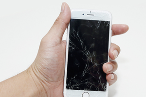 iPhone 8 có thể thành cục gạch nếu tự thay màn hình