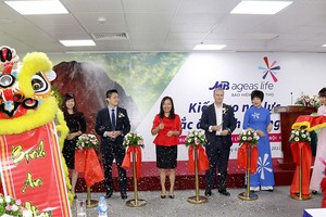 Lễ cắt băng khai trương Văn phòng đại lý khu vực Hà Nội