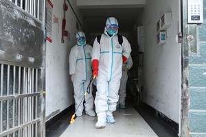 Thêm 142 người chết và hơn 2.000 người nhiễm virus corona