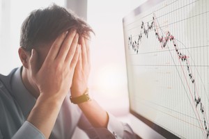 Lo lắng bao trùm thị trường chứng khoán ngay đầu tuần mới