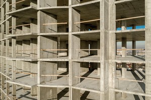 Nhiều dự án phải đắp chiếu nằm chờ vì bị vướng thủ tục pháp lý.