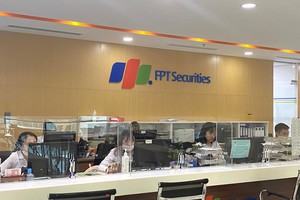 Chứng khoán FPT (FTS) trả cổ tức 5% bằng tiền và thưởng cổ phiếu tỷ lệ 10%