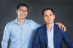 Trương Minh Đạt (bên phải) và Bùi Tiến Dũng - hai đồng sáng lập BenKon