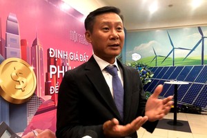 Luật sư Nguyễn Hồng Chung, Chủ tịch HĐQT DVL Ventures, Phó Chủ nhiệm Câu lạc bộ Bất động sản Hà Nội. Ảnh H.Y