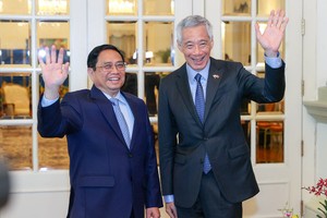 Thủ tướng Lý Hiển Long đón Thủ tướng Phạm Minh Chính hồi tháng 2/2023 trong chuyến thăm Singapore tháng 2/2023.