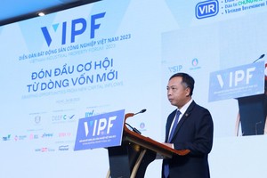 Ông Lê Trọng Minh, Tổng biên tập Báo Đầu tư, Trưởng Ban tổ chức phát biểu khai mạc Diễn đàn 