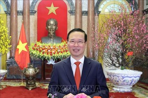 Chủ tịch nước Võ Văn Thưởng chúc mừng Năm Mới Giáp Thìn 2024 vào thời khắc Giao thừa - Ảnh: TTXVN