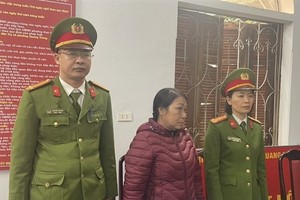 Bà Nguyễn Thị Hòa, Giám đốc Công ty TNHH Vạn Phúc bị cáo buộc khai thác đá trái phép, thu lợi bất chính hàng tỷ đồng. Ảnh: CAHG