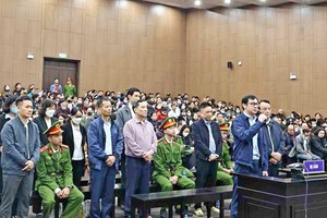 Các bị cáo trong vụ án liên quan tới các sai phạm xảy ra tại Tập đoàn Tân Hoàng Minh.