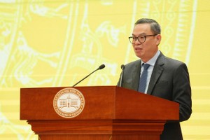 Ông Trần Minh Bình, Chủ tịch HĐQT VietinBank phát biểu tại Hội nghị