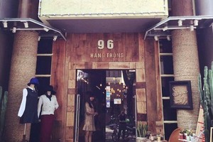 Vụ đòi nhà 96 Hàng Trống: Tòa phúc thẩm đình chỉ xét xử kháng cáo