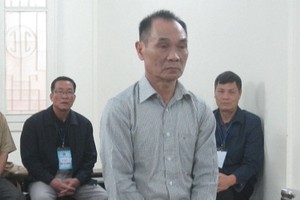 Lừa bán cổ phiếu, giám đốc lĩnh án 23 năm tù