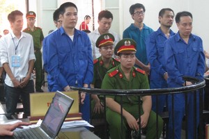 Các bị cáo tại tòa