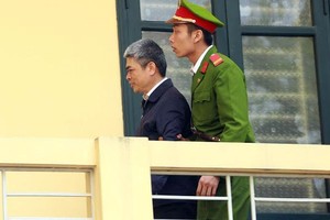 Bị cáo Nguyễn Xuân Sơn.