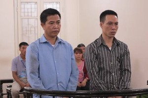 Các bị cáo tại tòa.