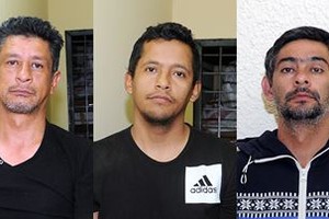 Các đối tượng lúc bị bắt giữ.