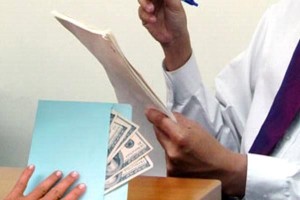 Chạy việc, chuyển công tác gặp ngay “siêu lừa”