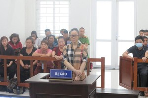 Bị cáo Lan tại phiên tòa năm 2020.